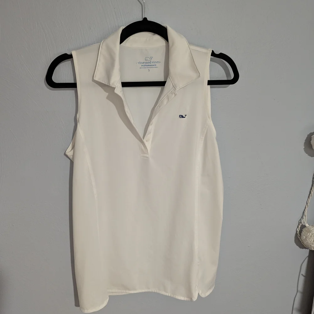 Vineyard Vines Women's White Sleeveless Top - Picture 1 of 4